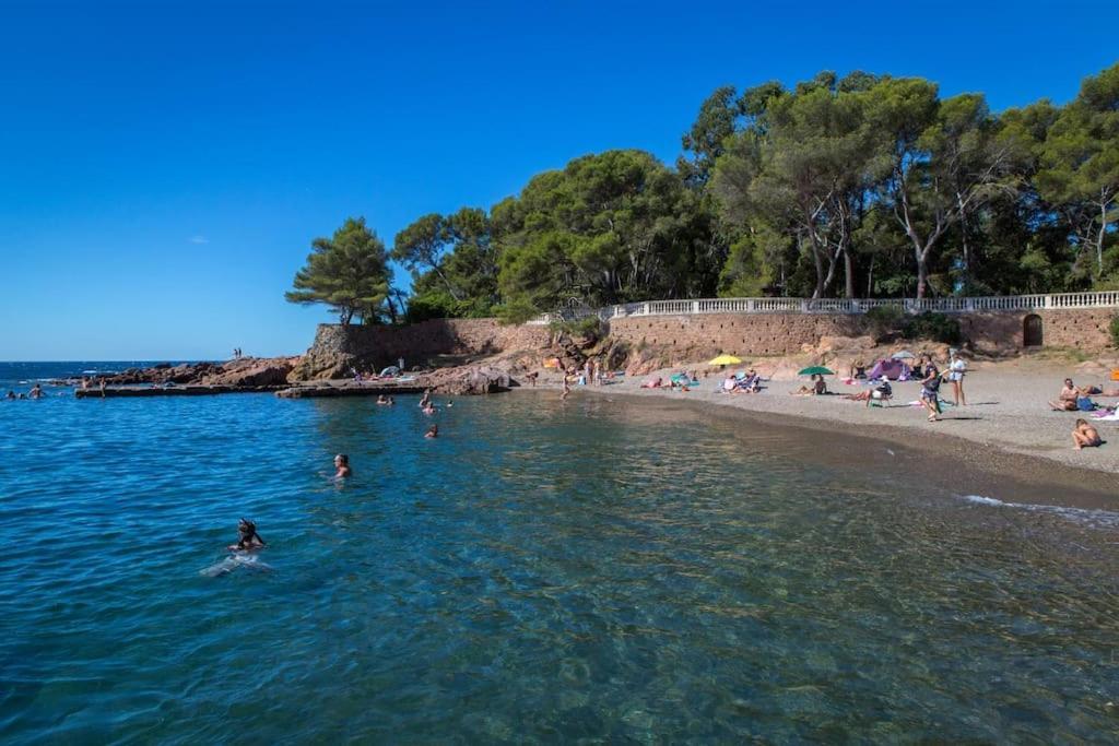 Studio Bord De Mer Boulouris A Saint Raphael Εξωτερικό φωτογραφία